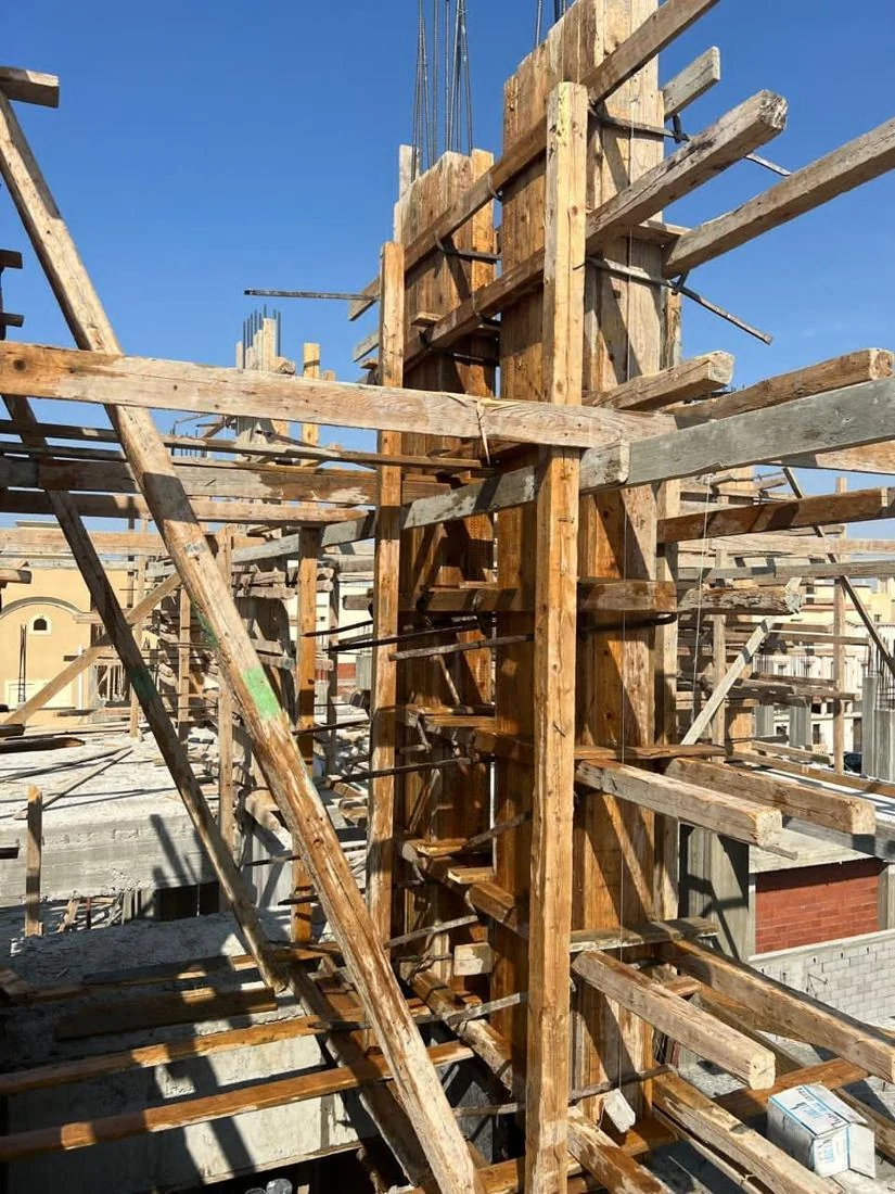 Columns & Structural Frames — portfolio photograph 2